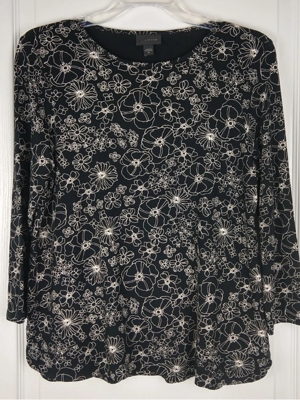 J.Jill Wearever Collection Stretchy Top Black w/Beige Floral 3/4 Slv Sz Med EC